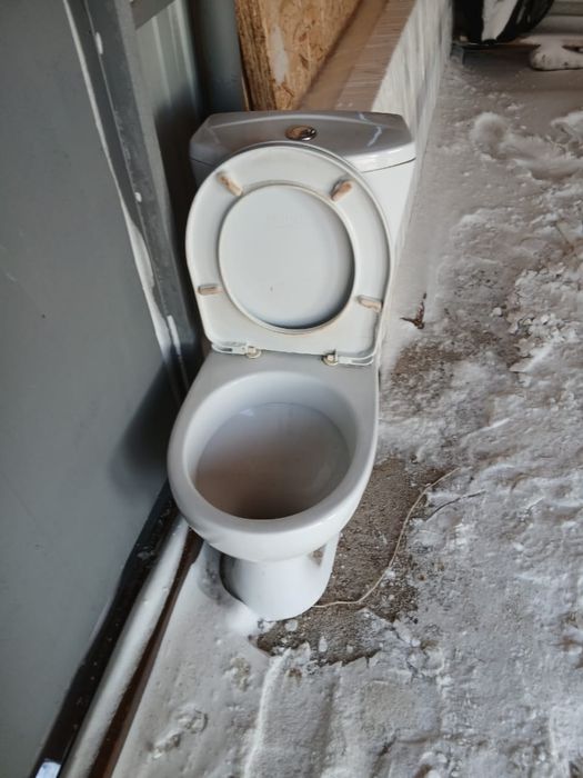 Продам унитаз б/у