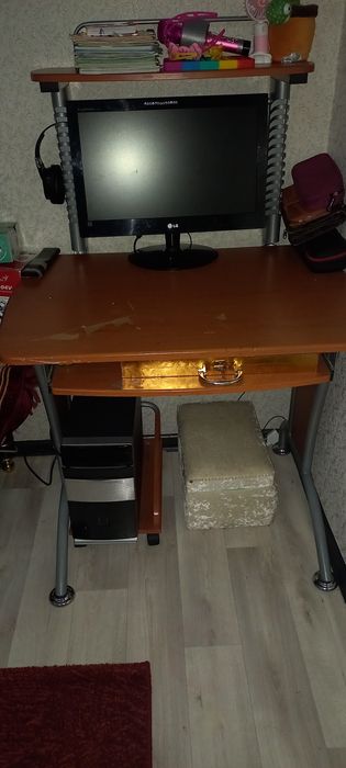 Компьютерные стол комплект