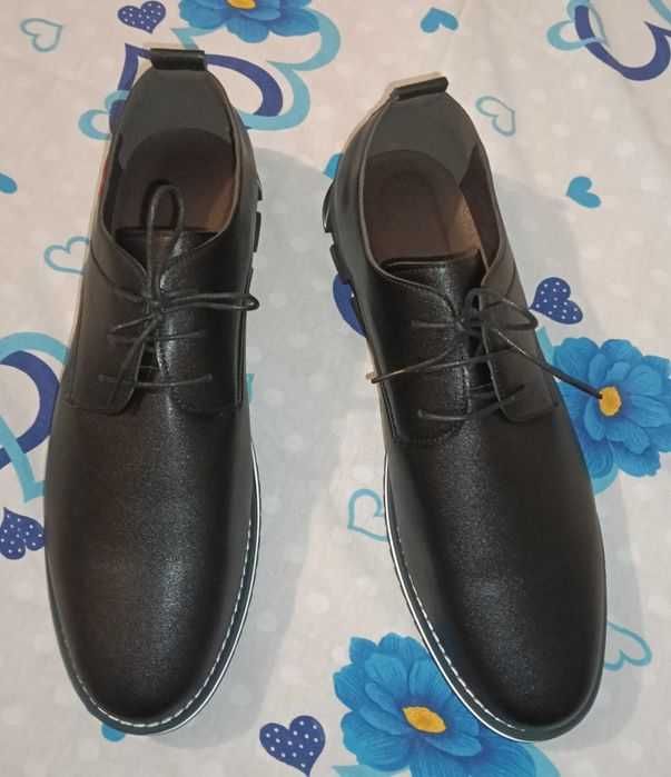 Pantofi numărul 48-49