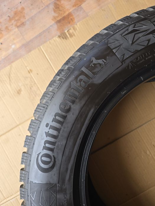 Шипованная continental ice contact 3 235/60/18