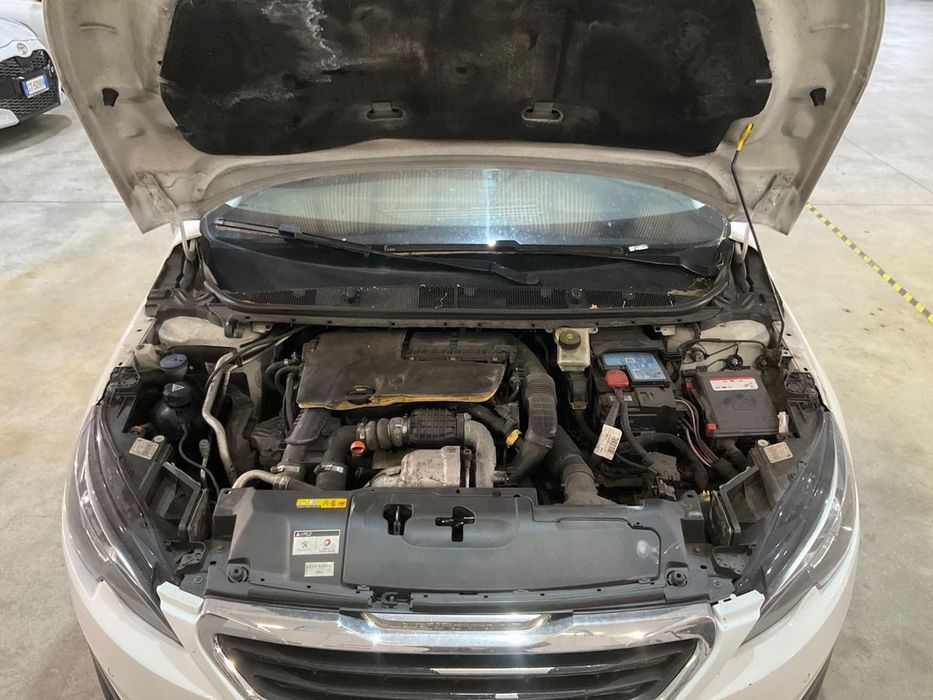 Peugeot 308 t9 1.6 BlueHDI 120hp НА ЧАСТИ