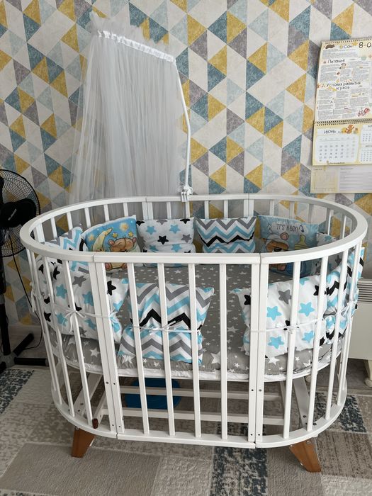 Детская кроватка