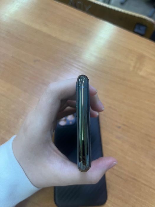 Iphone 11 pro состояние идеал.