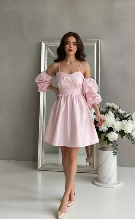 Платья вечерние)