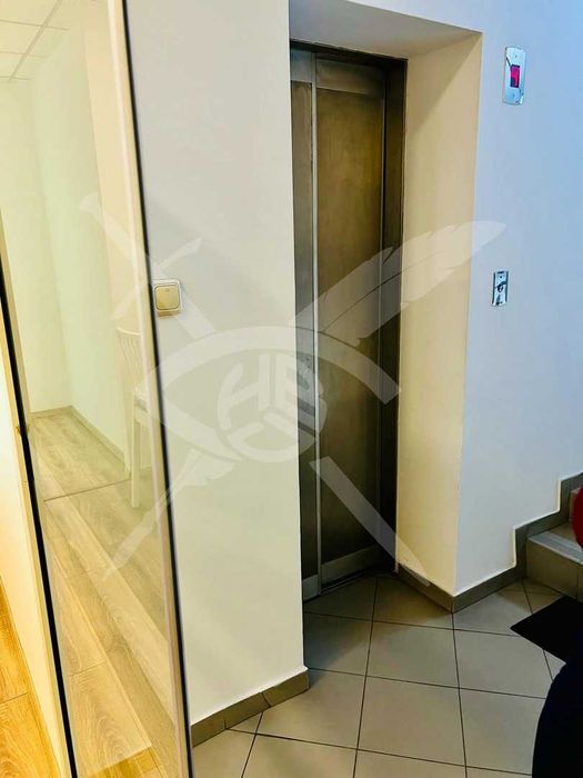 Дава се под наем Офис в София, Зона Б-18 - 230 кв.м за 1500 € - Снимка #11