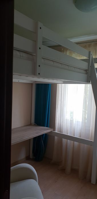 Отдавам тристаен кв.Изток