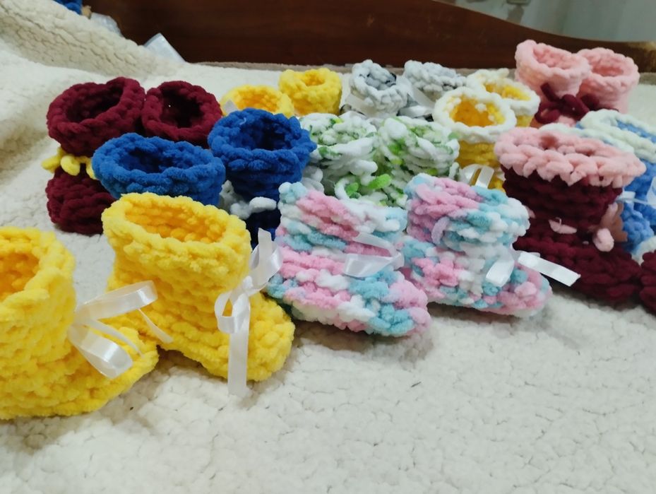 Сапожки (пинетки) вязанные