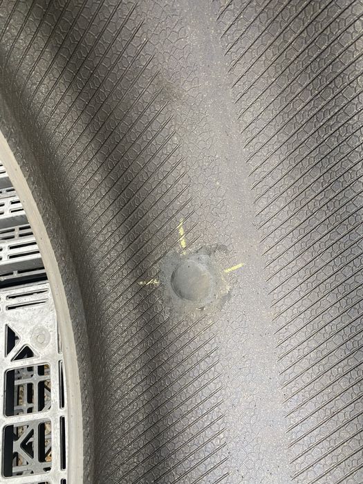 245/45/19 Континентал  Летни