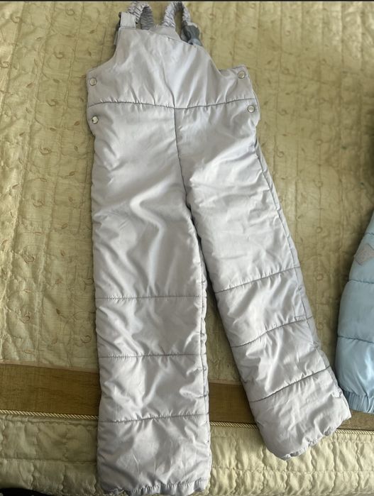 Комбинезон  зима на 104 рост девочку, очень теплая