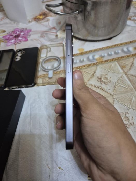 Vand samsung s24 128gb este impecabil