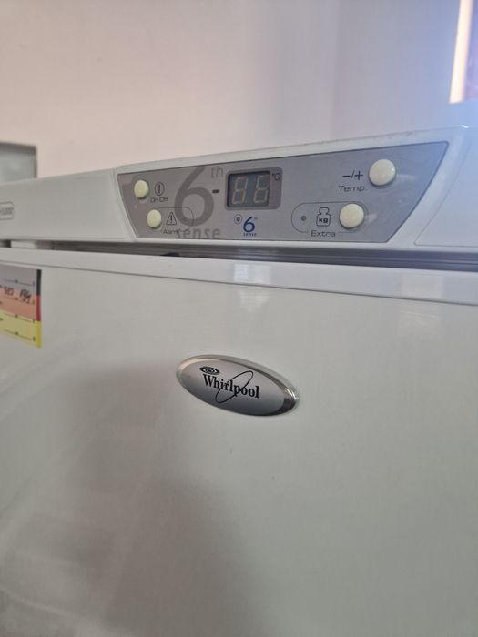 Фризер Whirlpool A++ No Frost 280 литра