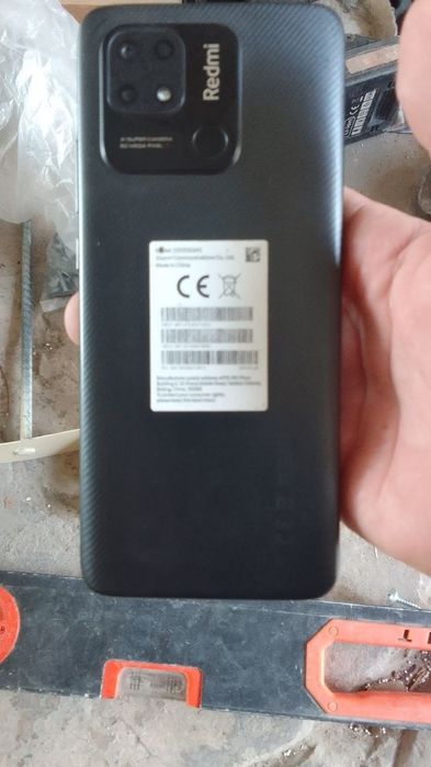 Redmi 10c sotiladi xolati yaxshi,olgan odam baraka topib ishlatadi,