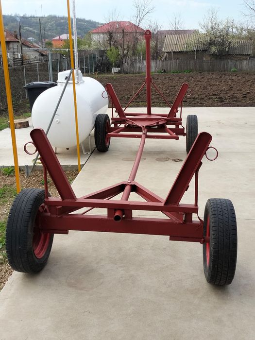 Căruța agricola pentru jeep sau tractor.