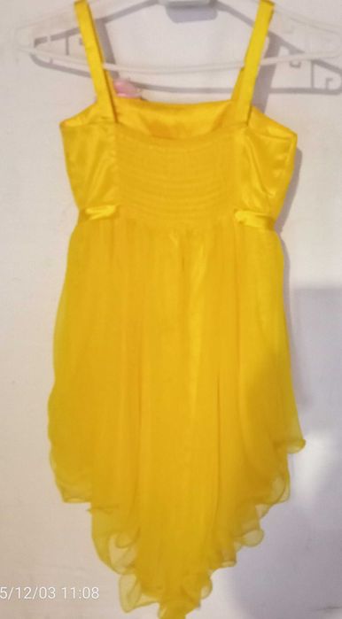 Продам  нарядные платья