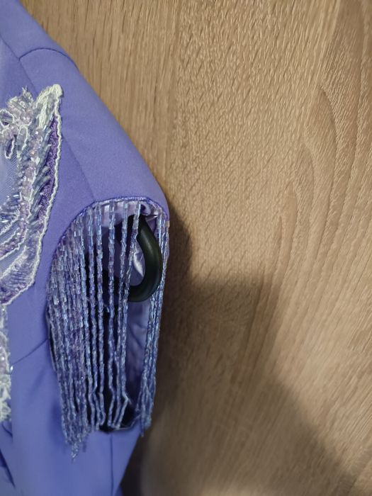 Vând Compleu/Costum de dama