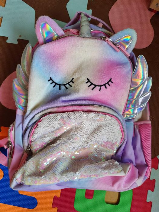 Детска чанта-раничка за момиченце!