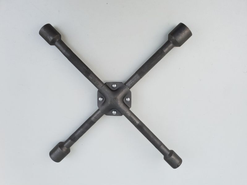 Cheie roti cruce 17mm 19mm 21mm 22mm