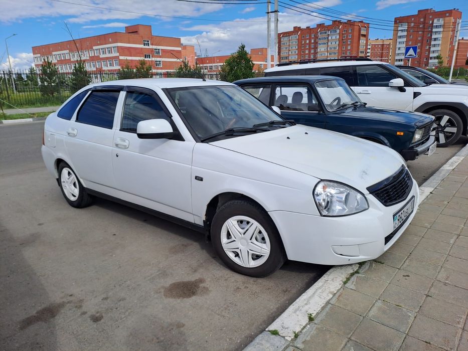 Продам машину.  Приора
