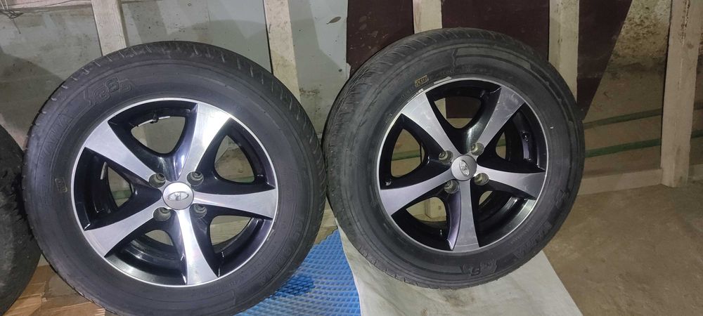 Продам резину на Приору