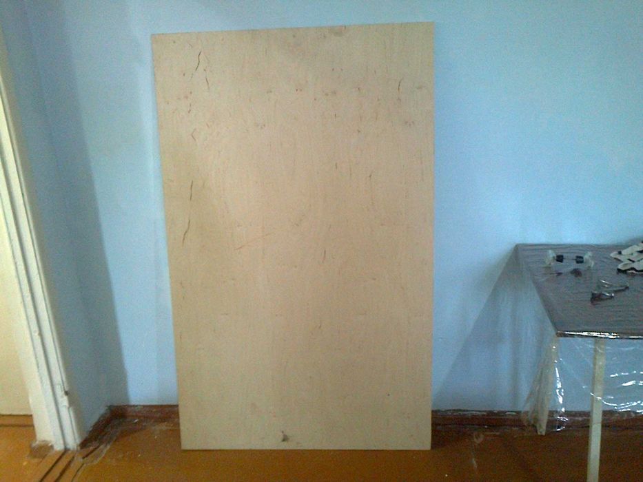 Продается лист фанеры 8 мм.