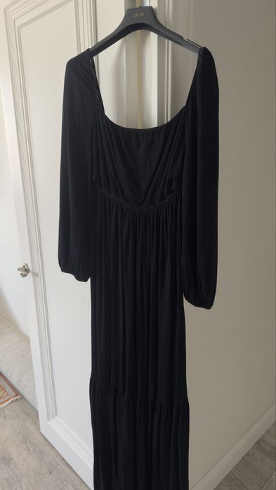 Продам оригинал платье Диор