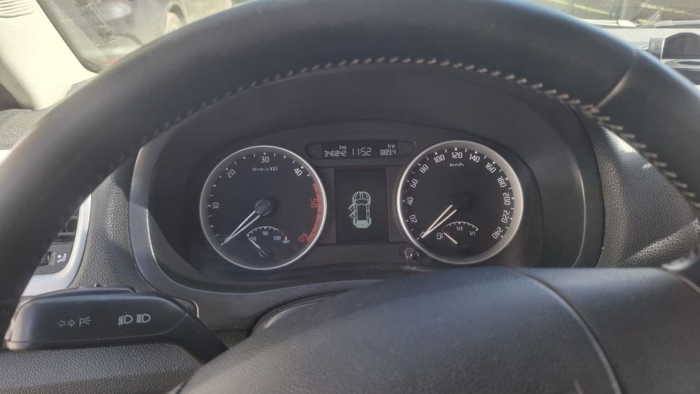 Masina de vanzare nu imi apartine ajut la vanzarea ei