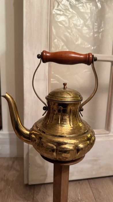 Месингов чайник– Франция,