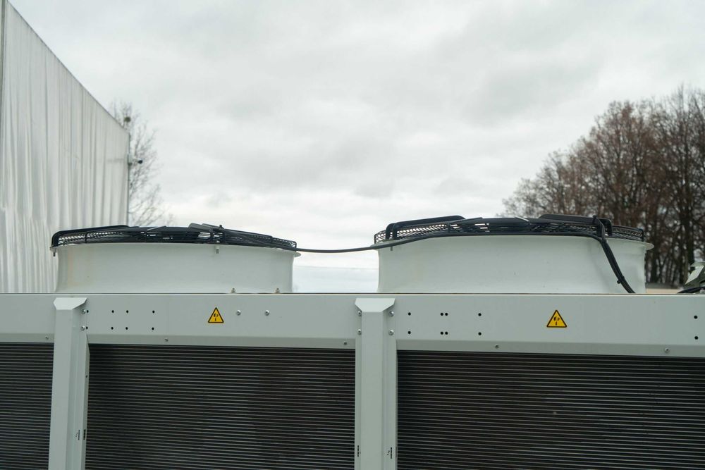 Vand / Inchiriez chiller  CLIMAVENETA 81,5KW