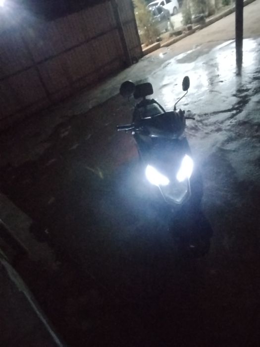 Skuter sotiladi 500$