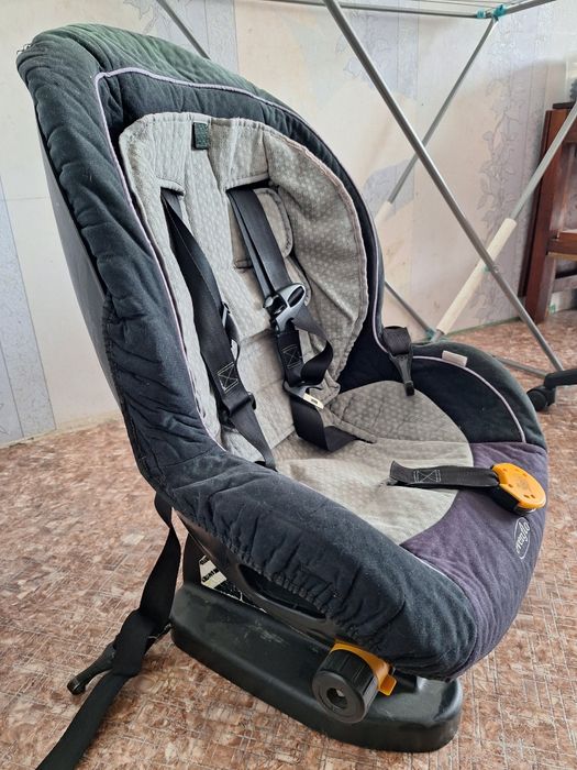 Продаю детское автокресло