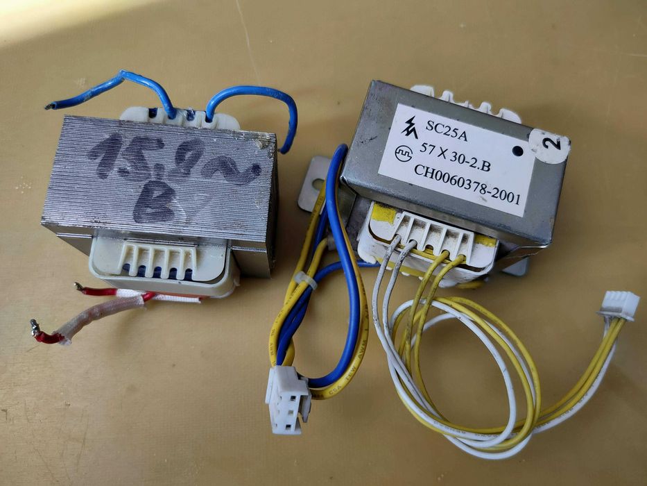 Трансформаторы 15.8В и  30В переменного тока