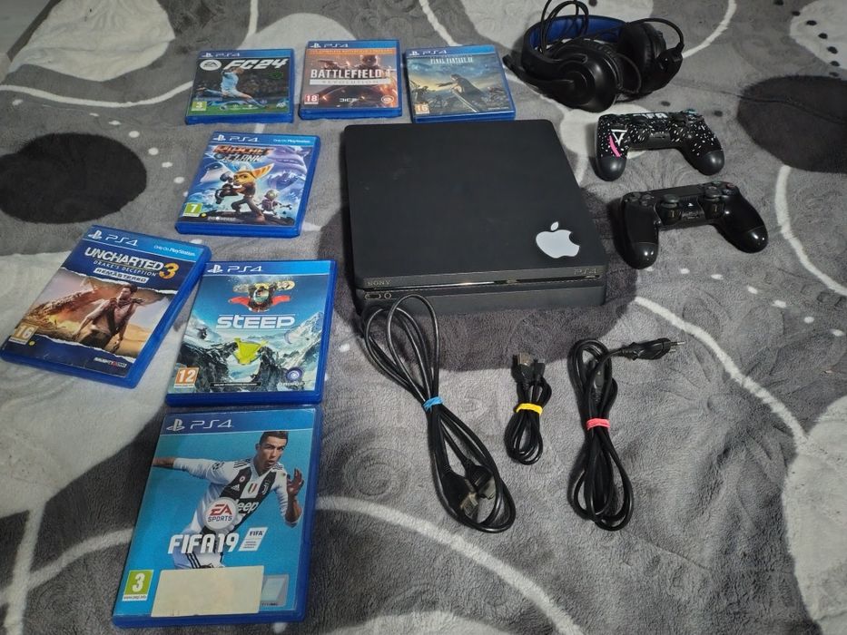 Vând ps 4 slim cu 7 jocuri