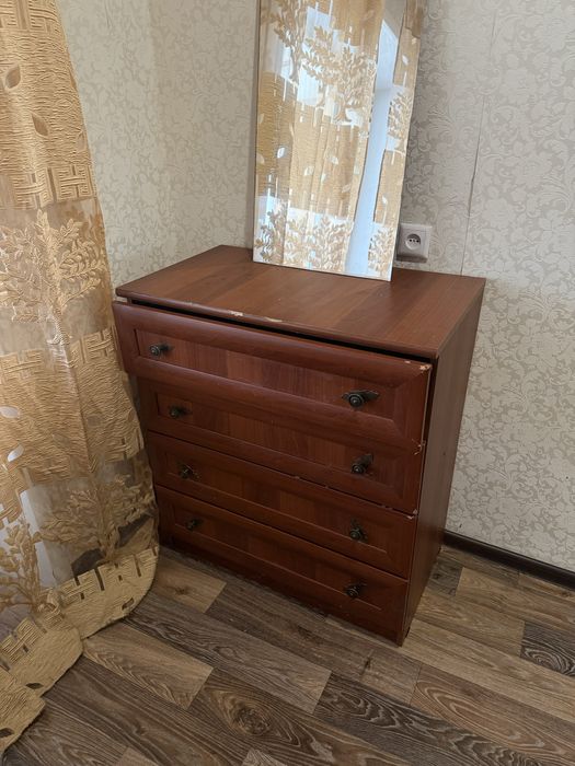 Продам спальный гарнитур