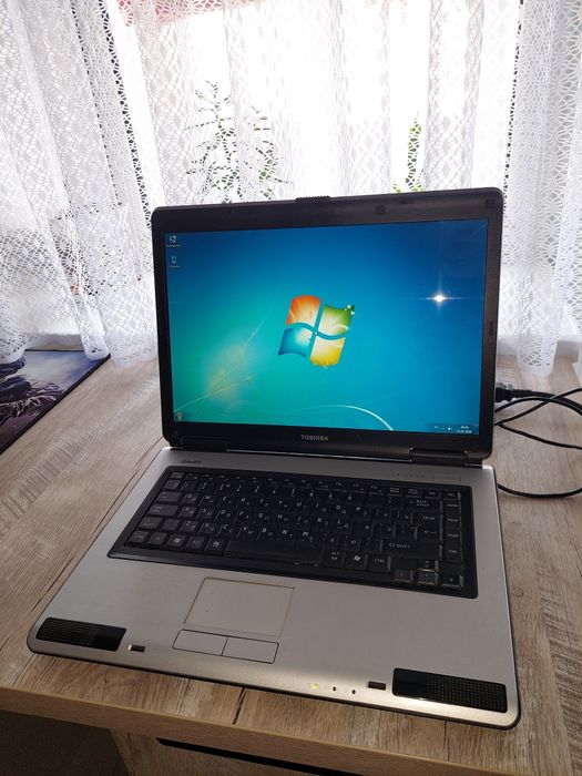 Ноутбук TOSHIBA  бу