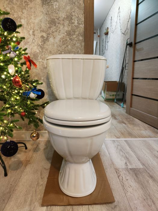 Унитаз санфаянс б/у