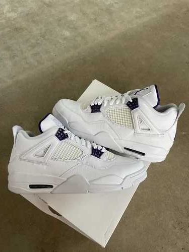 Sneakers Jordan4 Metallic Purple cu eticheta (nu Nike, Gucci, Adidas, Balenciaga)