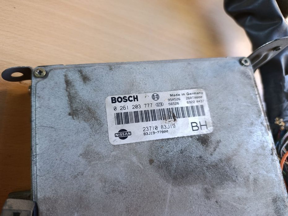 Запчасти на nissan 2 л