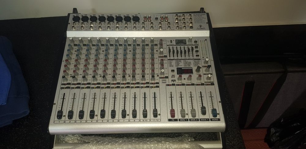 Behringer europower 3000 активный микшер