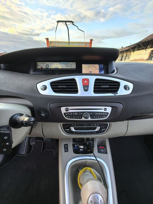 RENAULT GRAND SCENIC ||| 2.0 160 CP 3900€