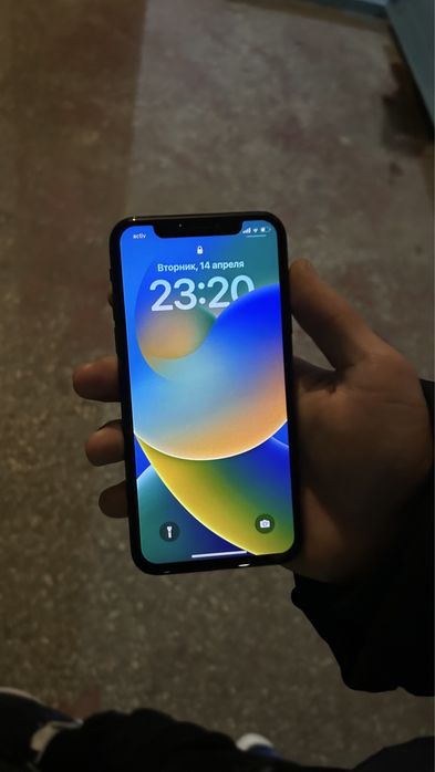 iPhone X в идеальном состояний