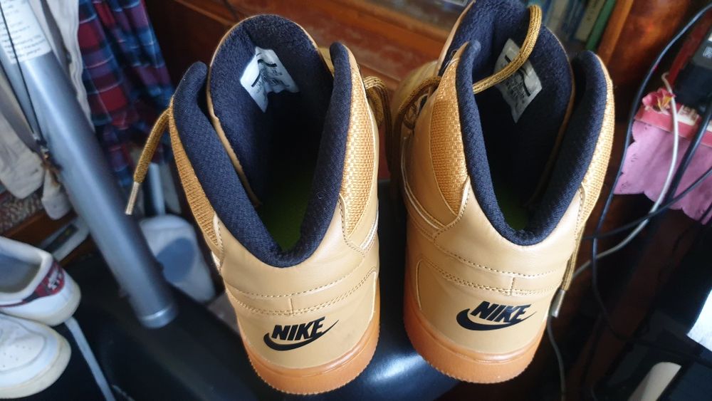 gheată  nike  force