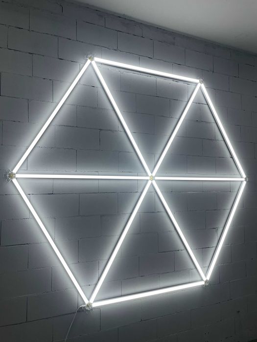 светильник соты для шоурума