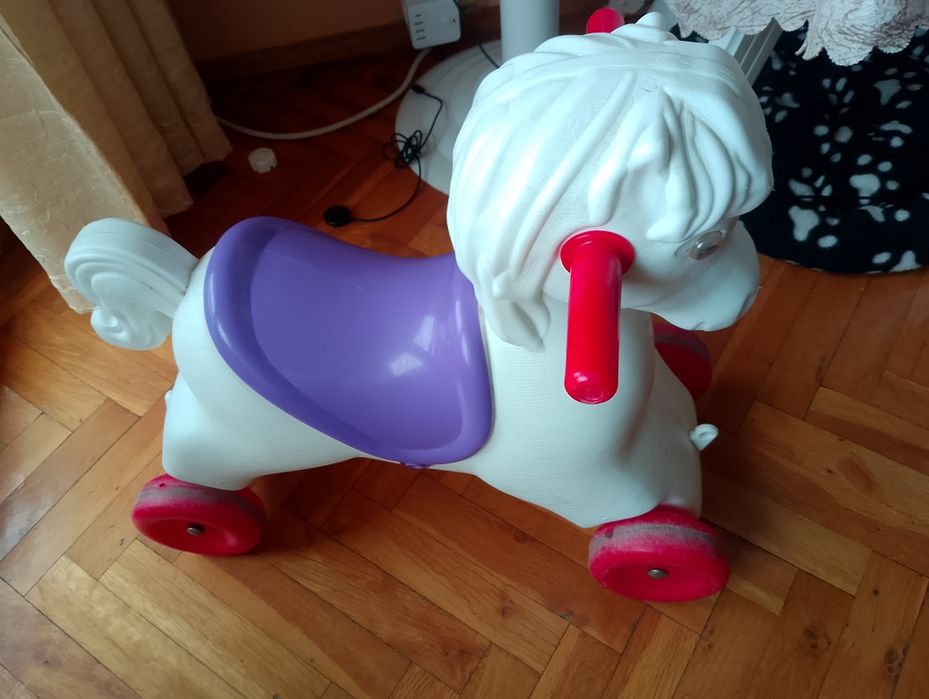 Моторче и конче за бутане и баланс