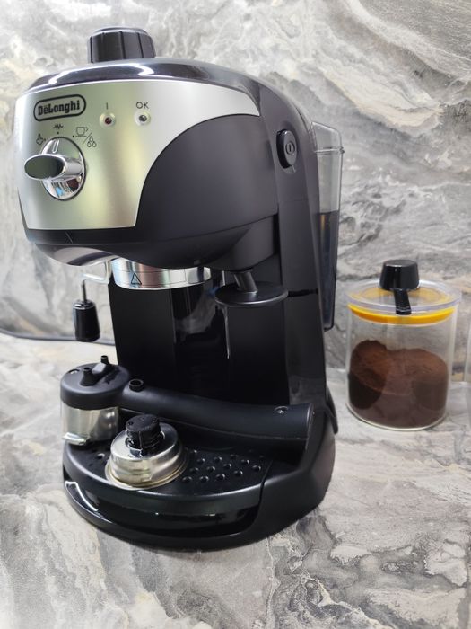 Кафемашина DeLonghi  Гаранция,Нова Машина.