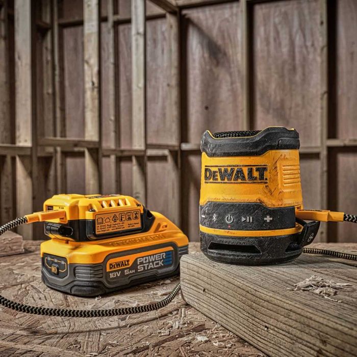 Bluetooth колона DeWALT DCR009, USB-C, IP67
