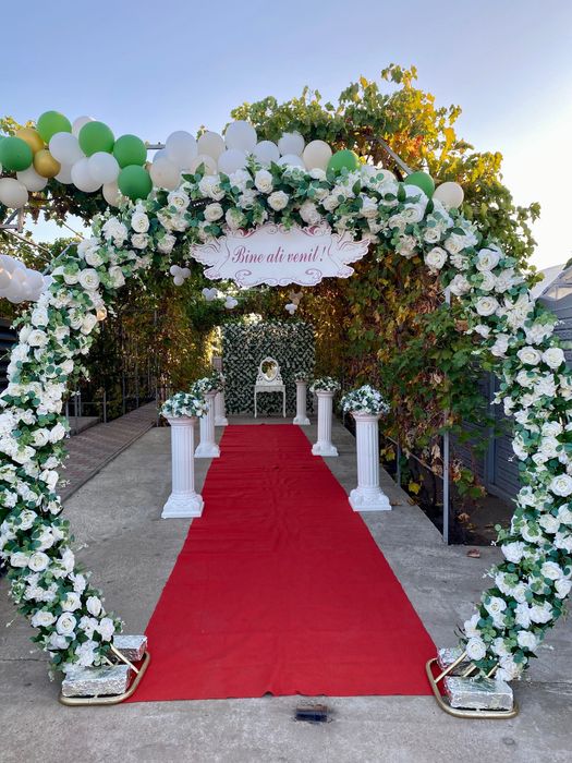 Inchiriere Corturi si aranjamente florale. Servicii Catering