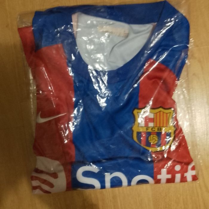 Футболни тениски Барселона, Манчестър Сити, Реал Мадрид,  ПСЖ, Арсенал