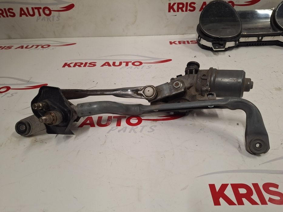 Моторче - механизъм предни чистачки Toyota Yaris / Тойота Ярис 2019г.