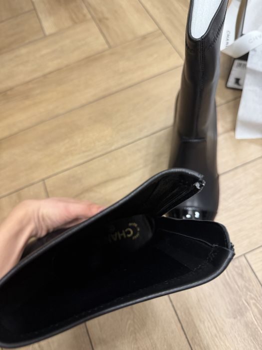 Сапоги Шанель с жемчужным каблучком