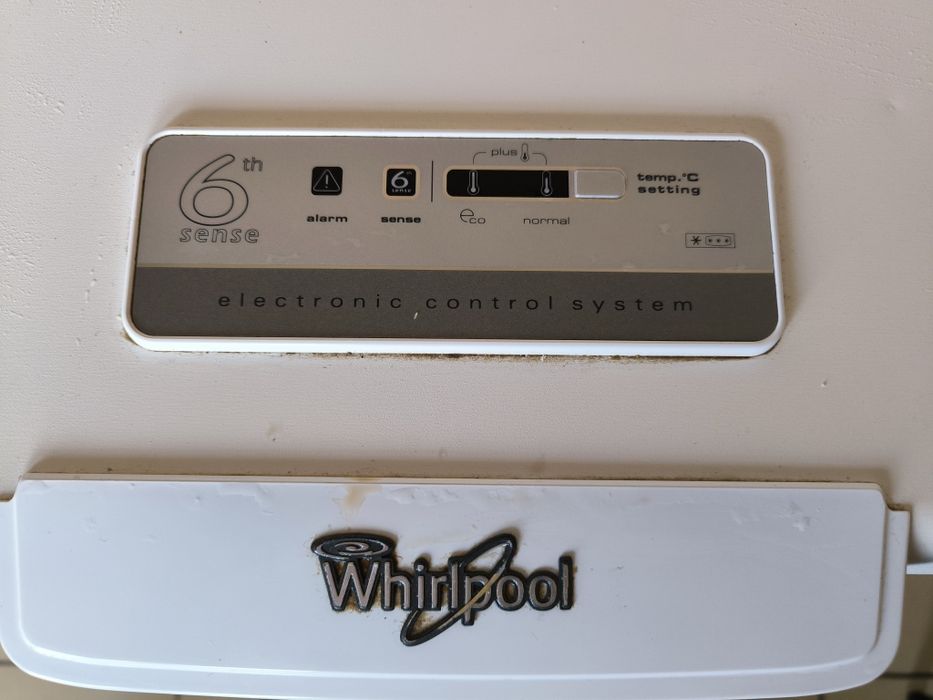 Фризер Whirlpool WH2010 A+E